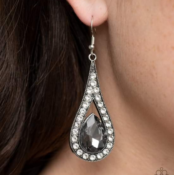 Paparazzi Jewelry - Picture 1 of 2